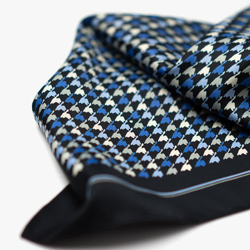Marineblauer Hahnentritt-Quadratschal mit Schalschnalle