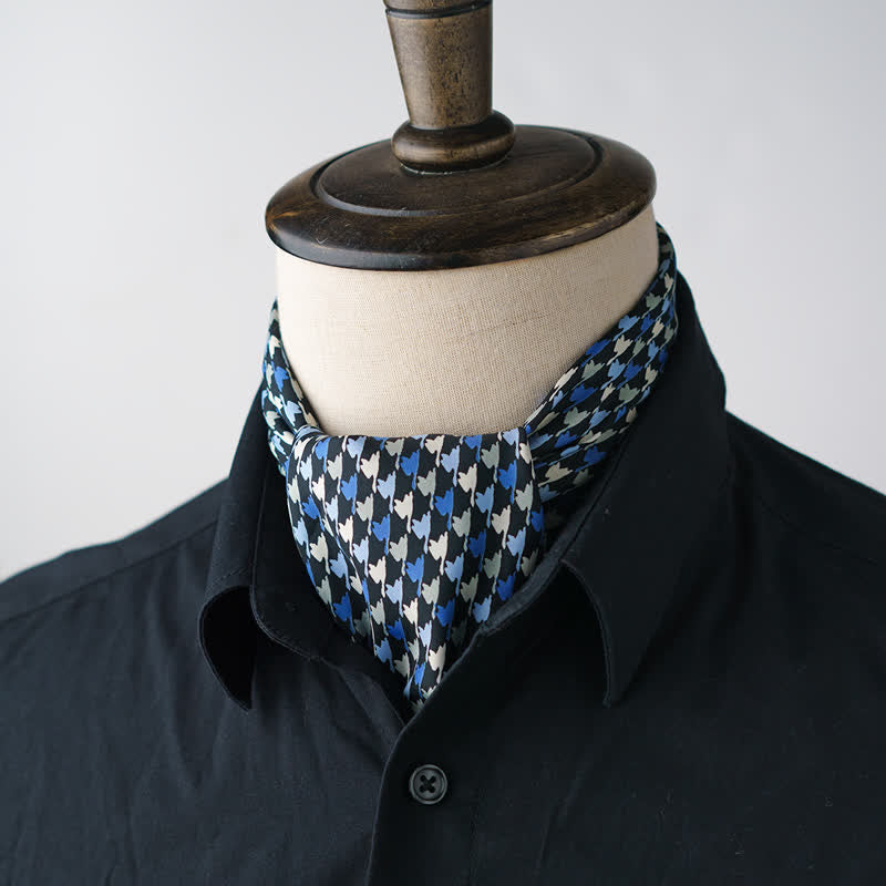 Marineblauer Hahnentritt-Quadratschal mit Schalschnalle