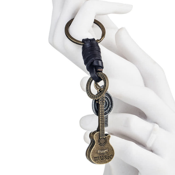 Niedlicher Musikalischer Gitarrenanhänger Leder-Schlüsselanhänger - image 4