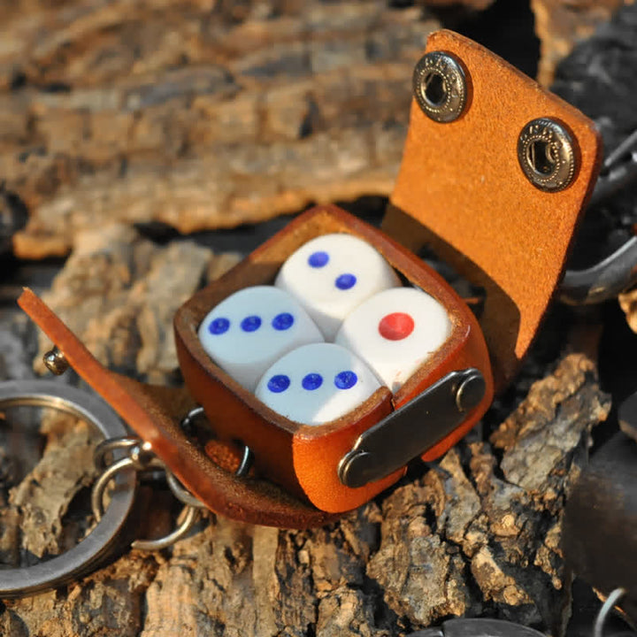 Vintage Mini Würfeletui Design Leder Schlüsselanhänger