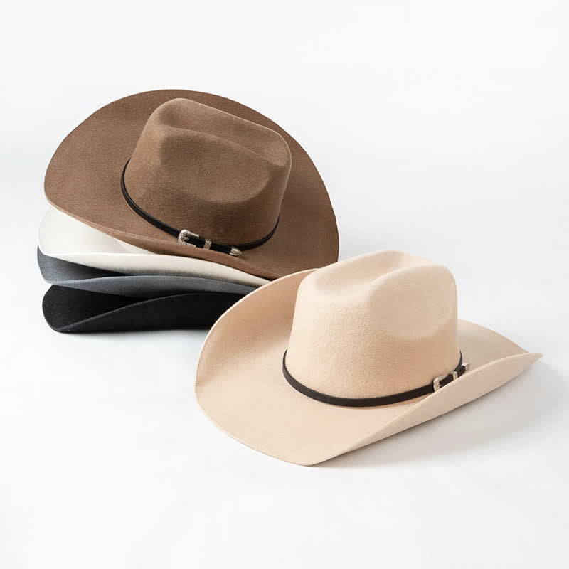 Verschiedene einfarbige schwarze Lederband Cowboyhut