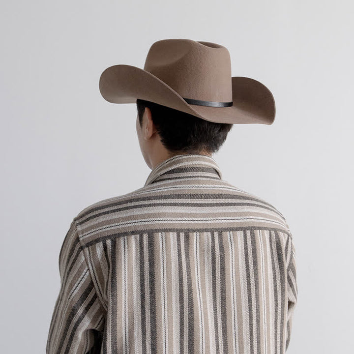 Verschiedene einfarbige schwarze Lederband Cowboyhut