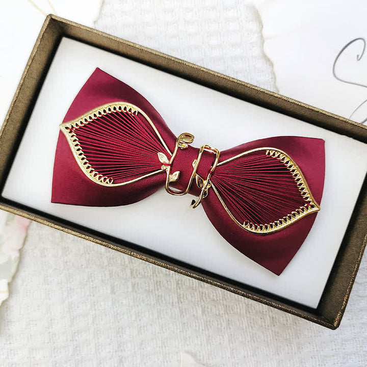Herren Hochzeitsfliege mit Goldvogel-Blätter-Blumenmuster