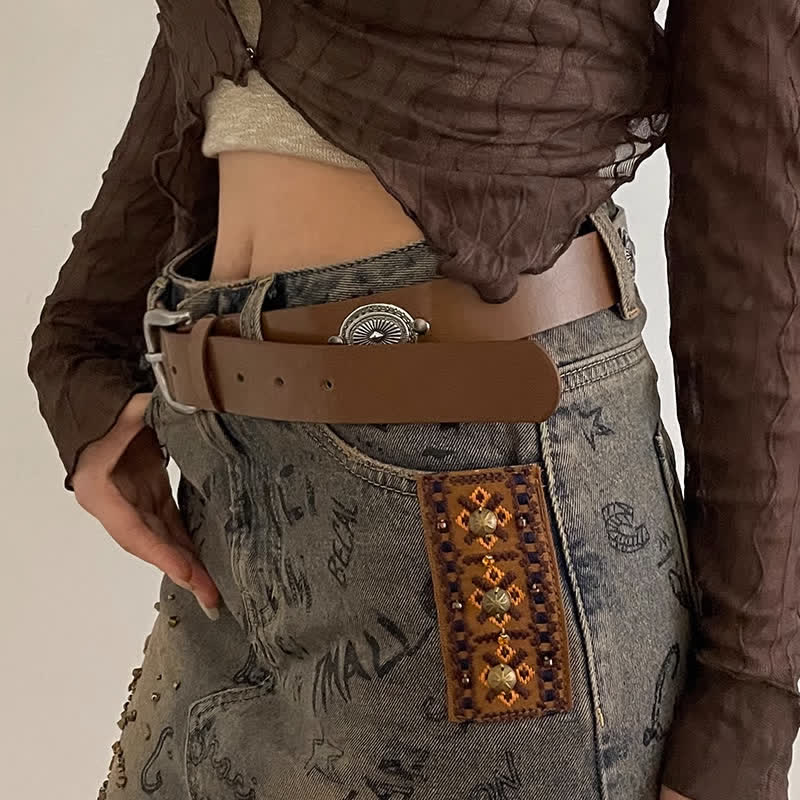Damen Ledergürtel mit Concho-Nieten und Metalldekoration