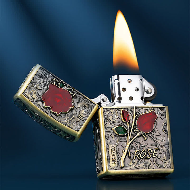 Tragbarer nachfüllbarer Kerosinfeuerzeug mit Rosenblumen