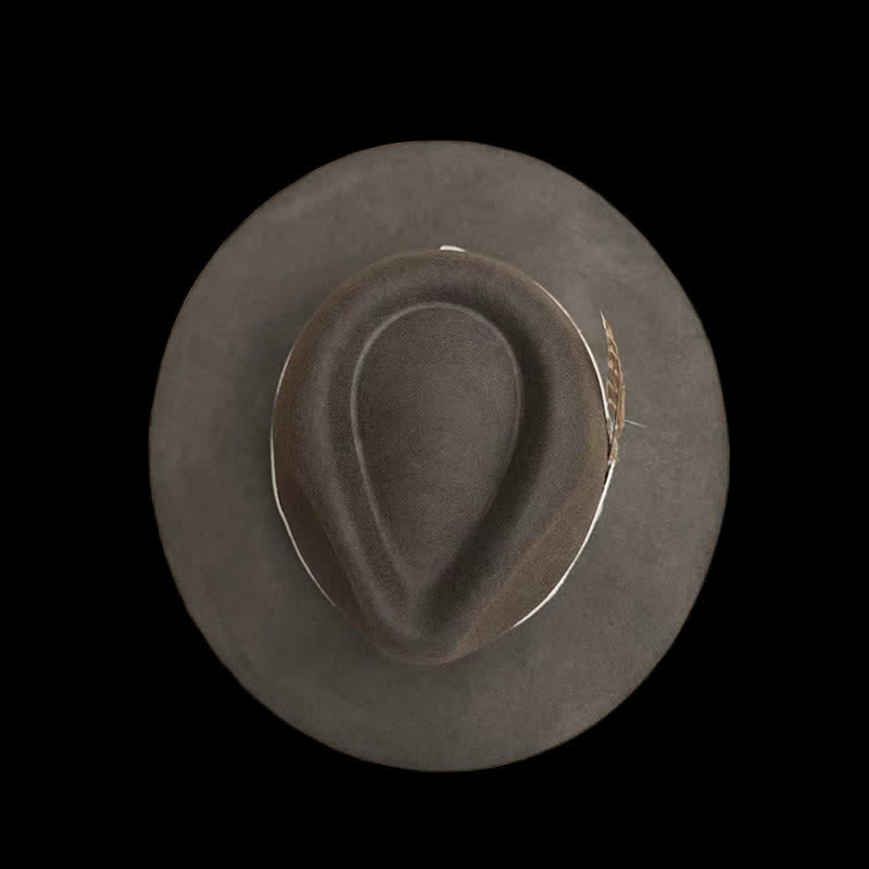 Dunkelgrünes exotisches Designband mit Feder-Cowboyhut - image 3