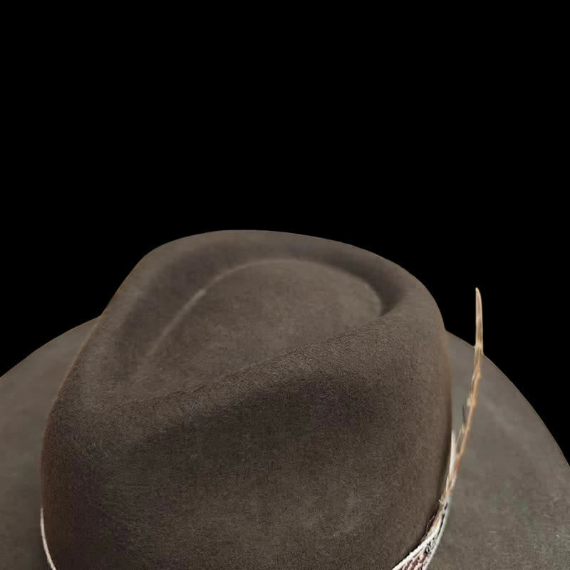Dunkelgrünes exotisches Designband mit Feder-Cowboyhut - image 6