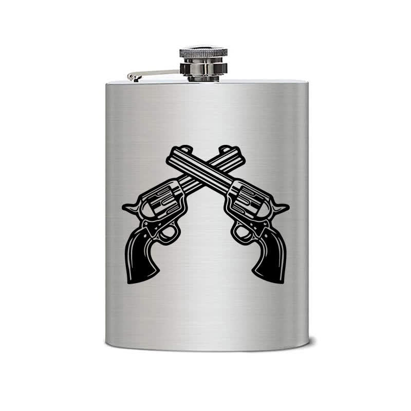 3-8 oz Tragbarer Flachmann aus Edelstahl mit gekreuzten Pistolen und Lasermuster - image 1