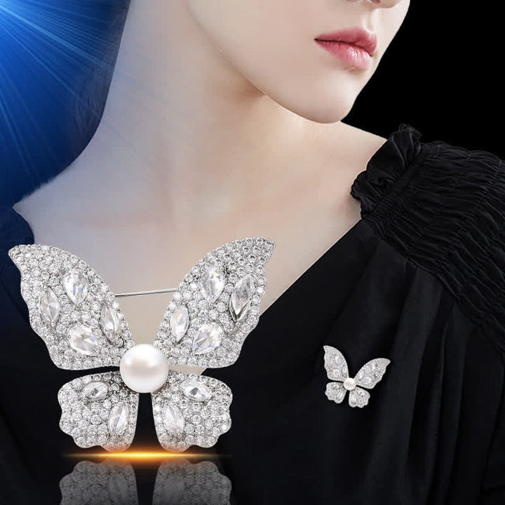 Funkelnde Schmetterlingsbrosche mit Zirkonia für Damen