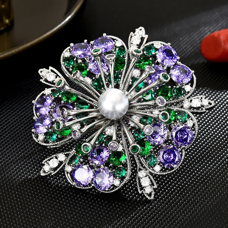 Elegante florale Brosche mit farbigen Zirkoniaperlen für Damen