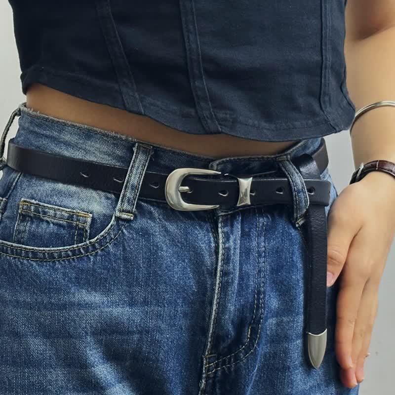 Schmaler Retro-Ledergürtel für Damen mit schmalem Bund