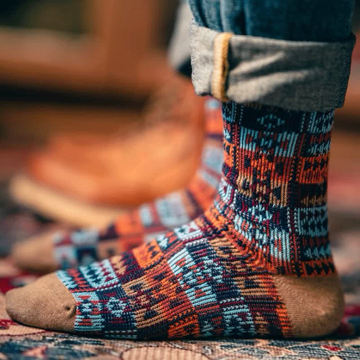 Crew-Socken aus Baumwolle im Vintage-Stil mit ethnischem Stammesmuster