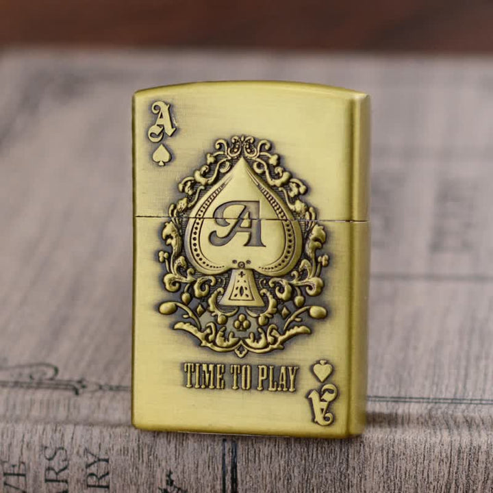 Nachfüllbares Butanfeuerzeug mit Lucky ACE Poker-Relief-Design