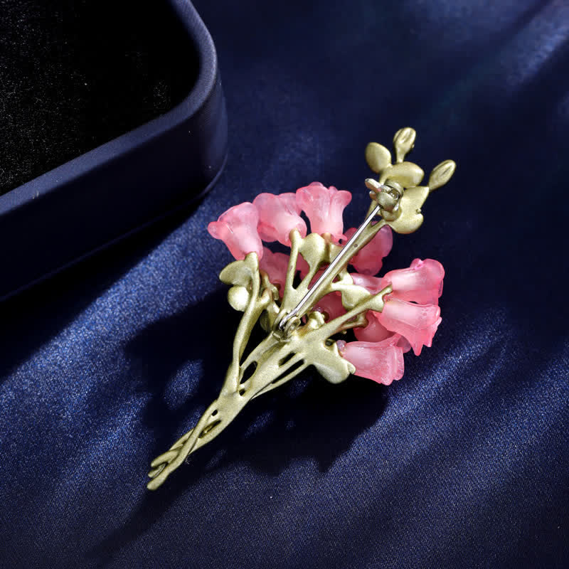 Romantische Brosche mit Rosenstrauß in Rosa und Grün für Damen