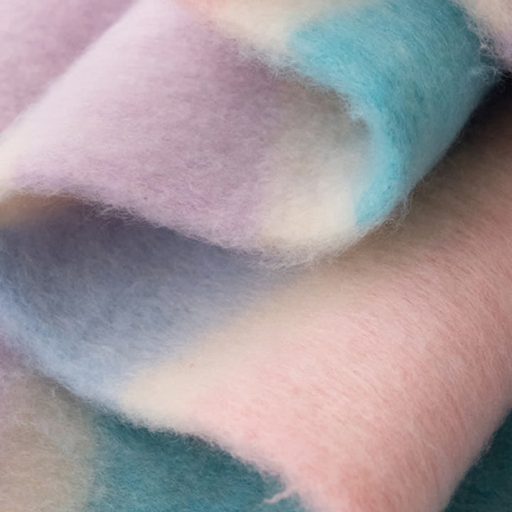 Unisex Mohairschal mit Quasten in Regenbogenfarben und Kontrastfarbe
