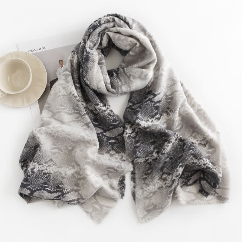 Schicker Streetstyle-Schal mit Schlangenhaut-Print für Damen