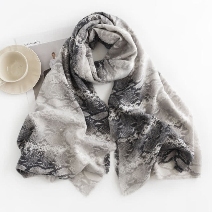 Schicker Streetstyle-Schal mit Schlangenhaut-Print für Damen