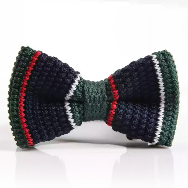 Strickfliege mit Streifen in drei passenden Farben für Herren