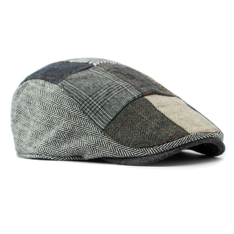 Baskenmütze mit Fischgrätenmuster und Patchwork-Muster im Retro-Stil