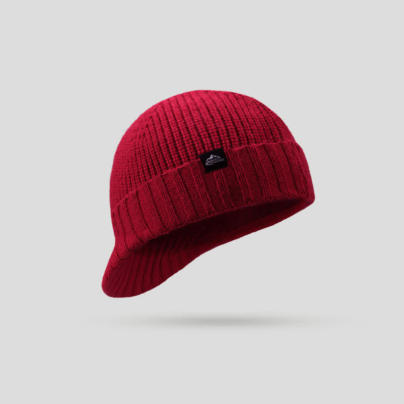 Bequeme elastische Beanie-Strickmütze mit kurzer Krempe