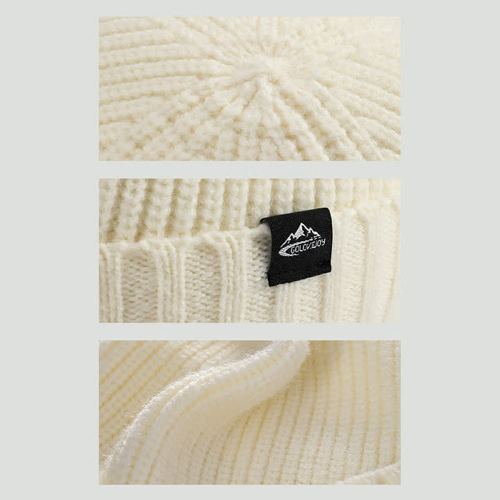 Bequeme elastische Beanie-Strickmütze mit kurzer Krempe