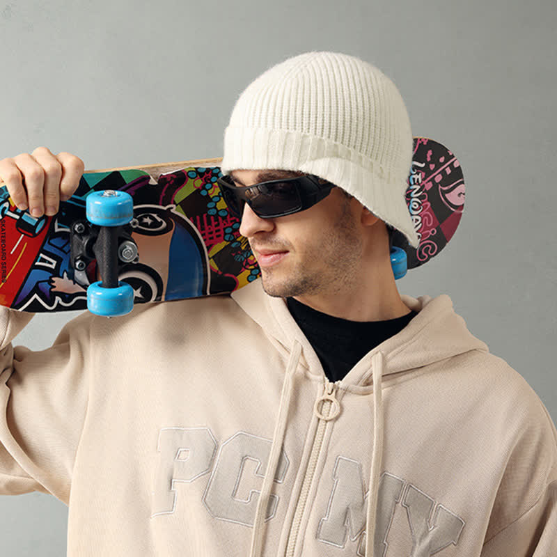 Bequeme elastische Beanie-Strickmütze mit kurzer Krempe - image 8