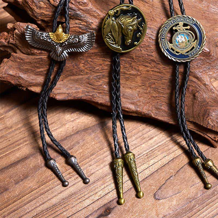 Bolo Ties Bundle Set mit Retro-Pferd und fliegendem Adler, Marineblau, Anker