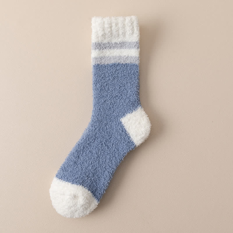 Sanfte gestreifte, flauschige Schlafsocken aus Korallenfleece für Herren