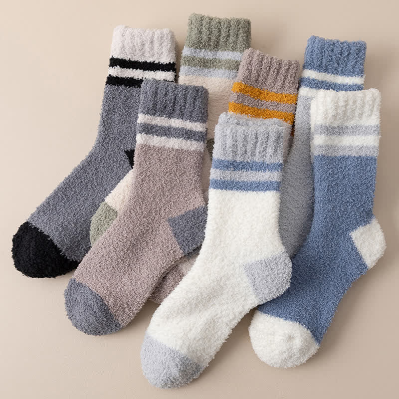 Sanfte gestreifte, flauschige Schlafsocken aus Korallenfleece für Herren