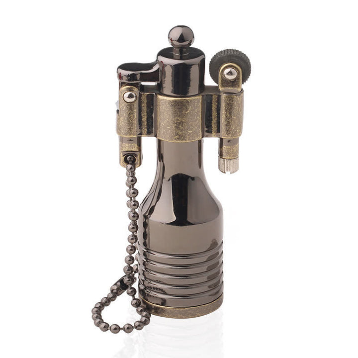 Altmodisches nachfüllbares Steampunk-Kerosinfeuerzeug