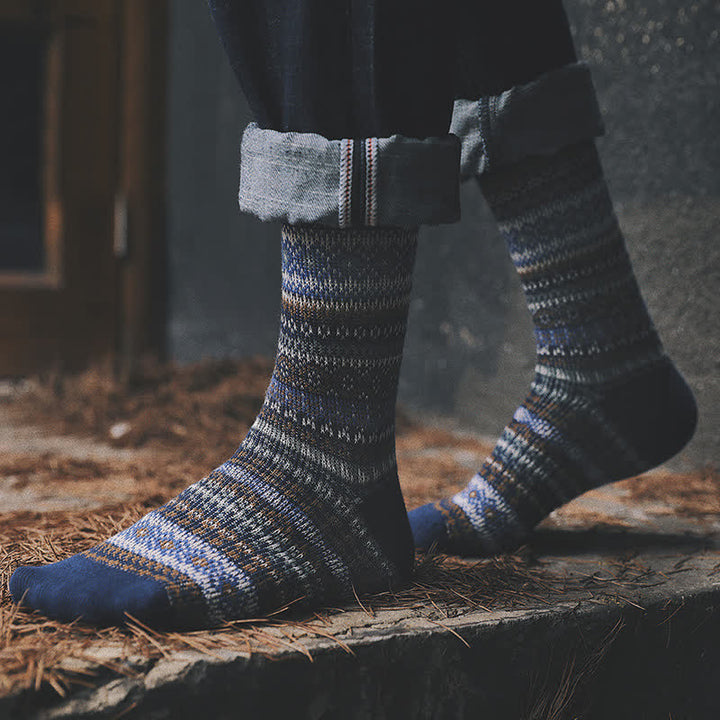 Retro National Style Ethno-gestreifte Socken