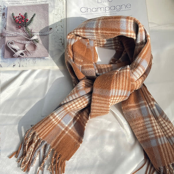 Unisex Vintage Kaschmirschal in passender Farbe mit Karomuster