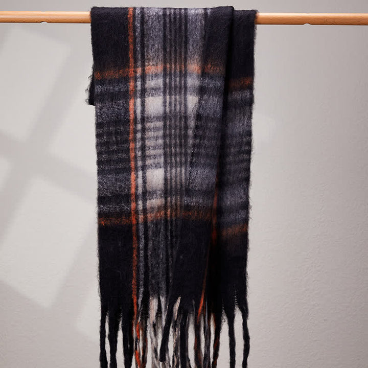 Klassischer warmer Unisex-Schal mit Quasten und Karomuster
