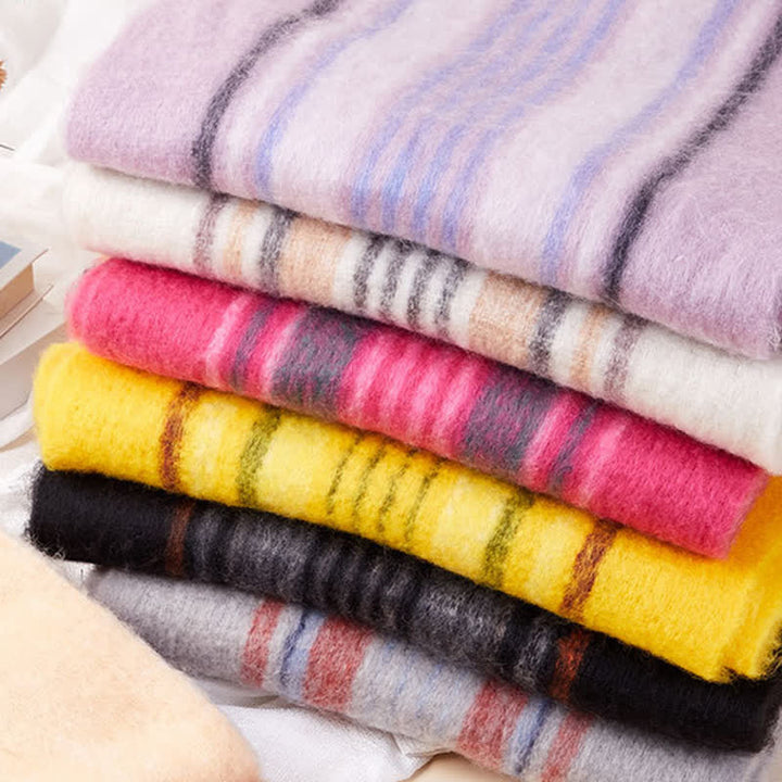 Klassischer warmer Unisex-Schal mit Quasten und Karomuster