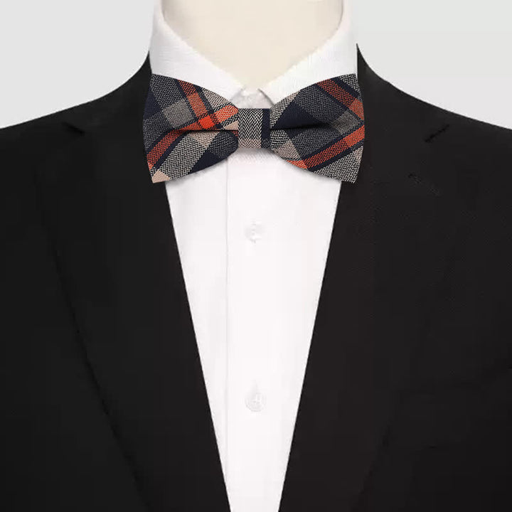 Fliege für Herren im Vintage-Stil mit Karomuster in dunkler Farbe