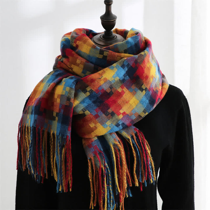 Mehrfarbiger weicher Unisex-Schal mit Fransen in Puzzleform