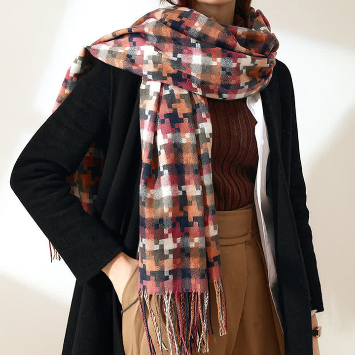 Mehrfarbiger weicher Unisex-Schal mit Fransen in Puzzleform