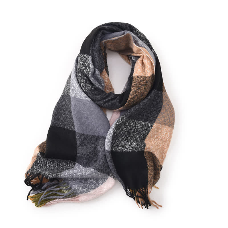 Unisex-Schal mit kontrastierenden Farben und elegantem Karomuster und Fransen