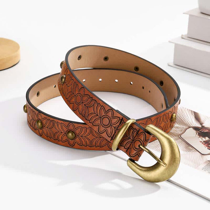Eleganter Ledergürtel mit Blumendruck und bronzefarbenen Nieten