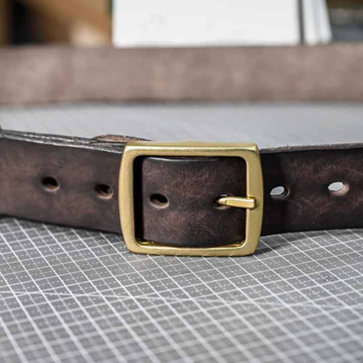Lässiger handgefertigter Distressed-Ledergürtel mit Messingschnalle