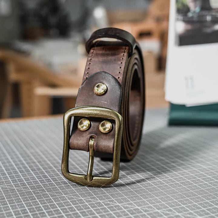 Retro-Ledergürtel mit Messingschnalle im Used-Look und handgefertigten Nähten - image 7