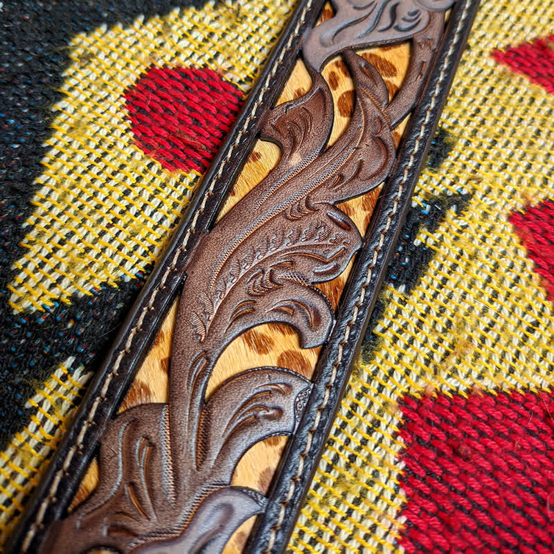 Western-Ledergürtel in Braun und Gelb mit geschnitzter Blumenschnalle