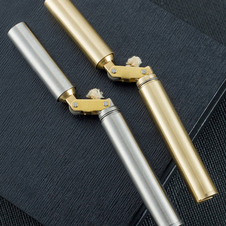 Zylindrisches, schlankes, faltbares, nachfüllbares Kerosinfeuerzeug Nunchaku