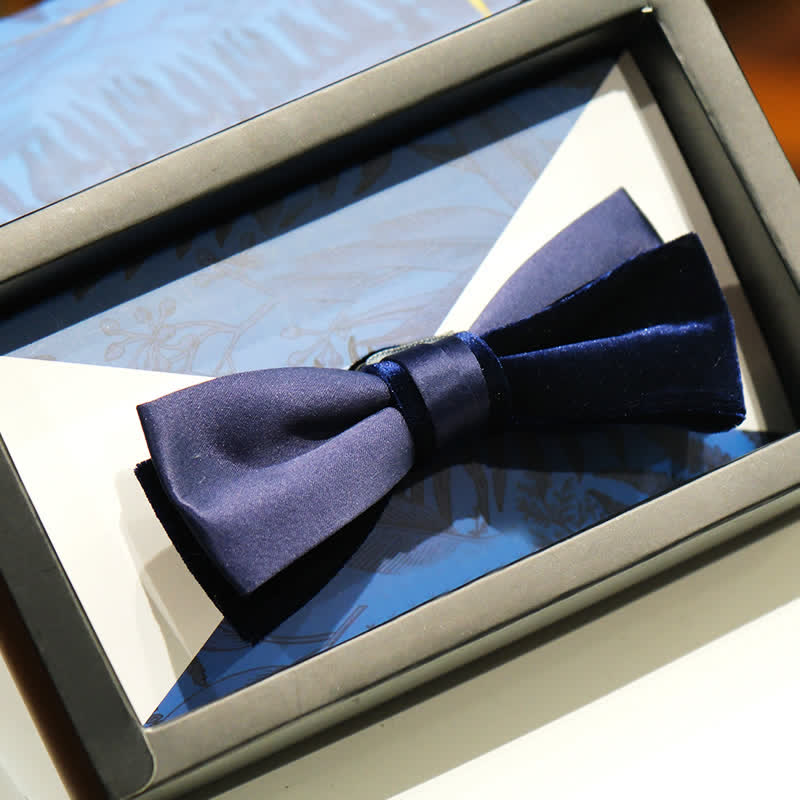 Marineblaue Hochzeitsfliege in einzigartiger Form für Herren