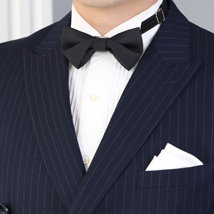 Schwarze, dezente Business-Fliege aus Twill mit marineblauen Streifen für Herren