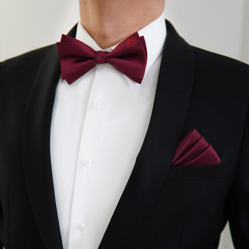 Herren-Taschentuch mit Stickerei in Bugundy-Rose-Optik, Fliege