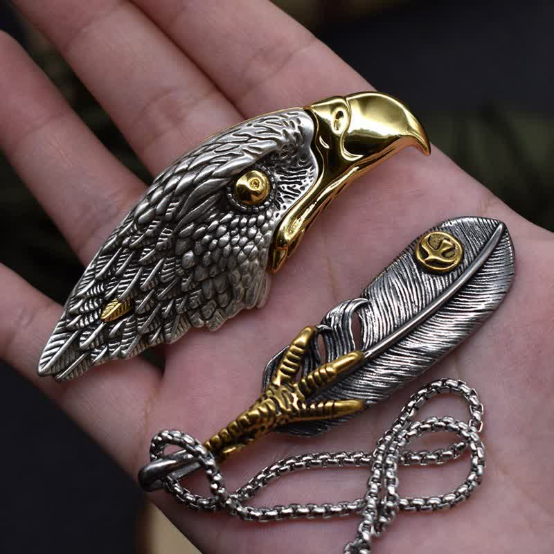 Halskette mit Anhänger aus Weißkopfseeadler mit verstecktem Messer und Feder - image 1