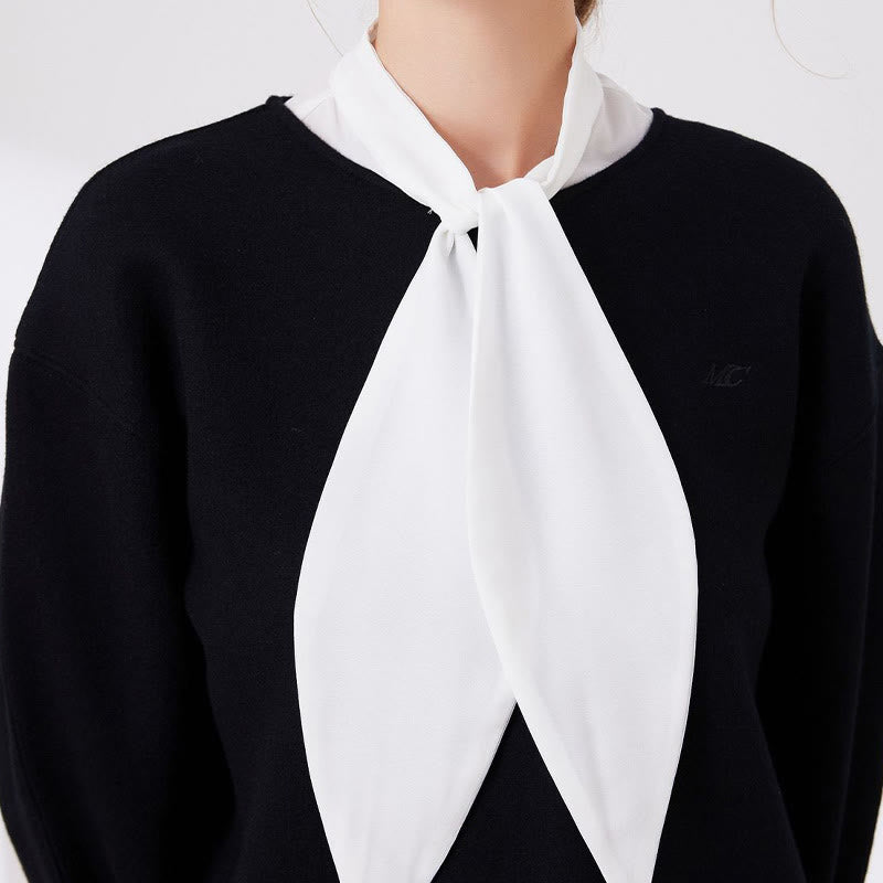 Große abnehmbare Halbhemdbluse mit falschem Kragen und Häschen
