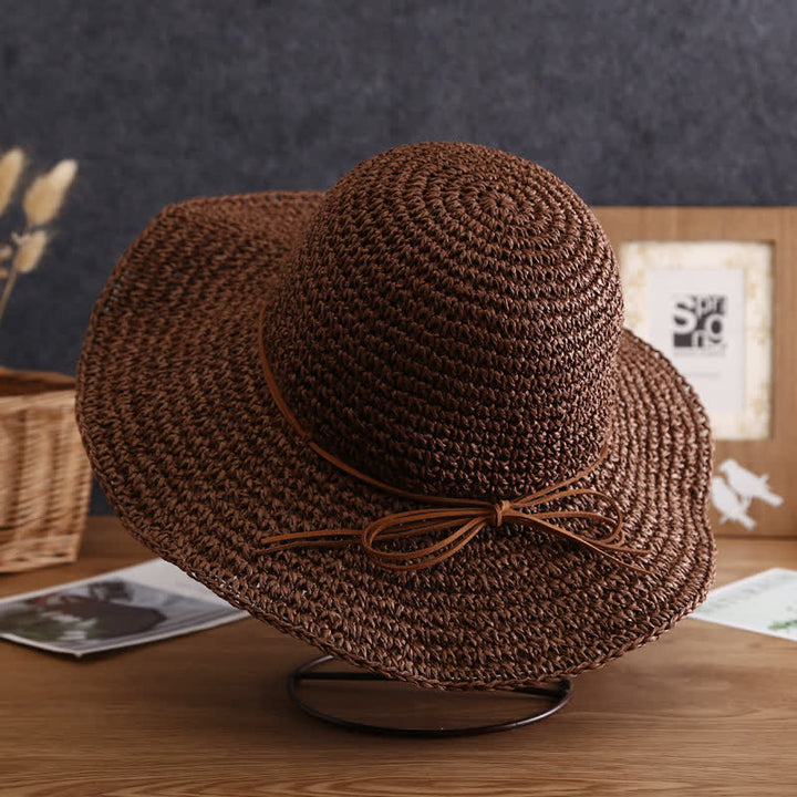 Eleganter, faltbarer Strohhut für den Sommer mit breiter Krempe für Damen