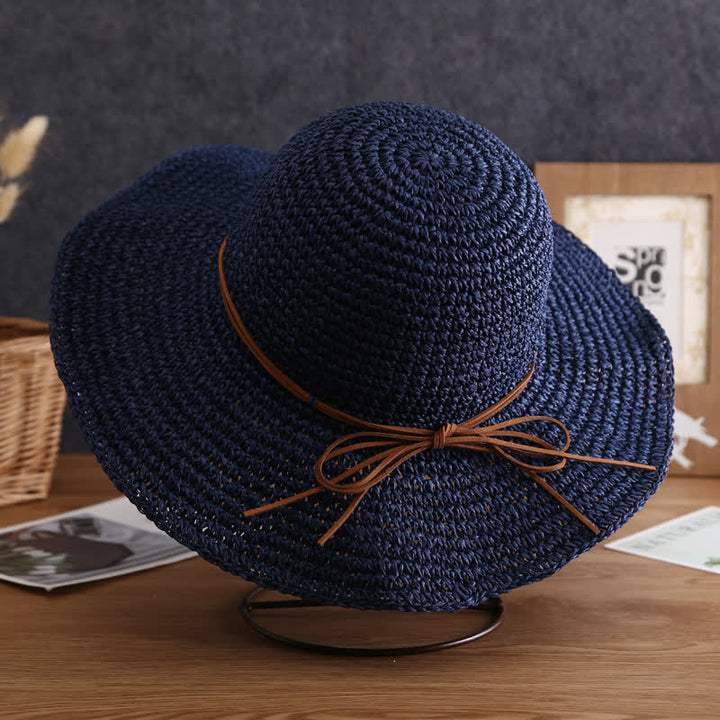 Eleganter, faltbarer Strohhut für den Sommer mit breiter Krempe für Damen